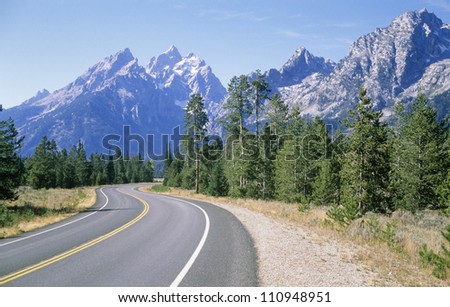 Road in mountain range