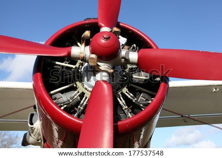 a radial aircraft engine with four propellers