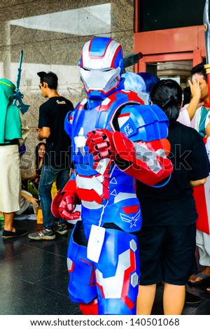 BANGKOK - MAY 25 : Cosplayer as characters Iron Man from Marvel Comics in Oishi World Cosplay Fantastic 7 on May 25, 2013 at Central World, Bangkok, Thailand.