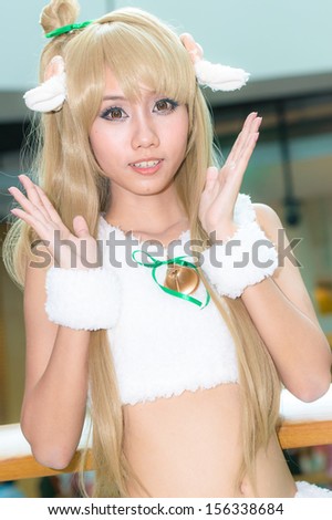 BANGKOK - SEPTEMBER 15 : An unidentified Japanese anime cosplay pose in Comic party 58th in Bangkok by Wacoal on September 15, 2013 at Central Rama 9, Bangkok, Thailand.