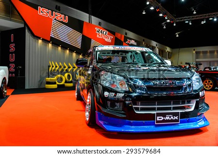 BANGKOK - JUNE 24 : ISUZU D-MAX on display at Bangkok International Auto Salon 2015 on June 24, 2015 in Bangkok, Thailand. Event of decoration and modify car.