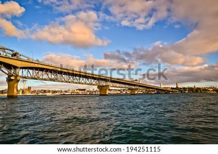 Auckland Harbor Bridge/ Auckland's iconic harbor bridge with the city in the background