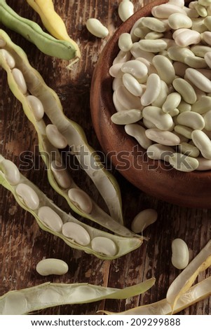 White kidney beans pods