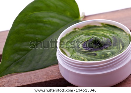 green homemade natural wellness spa creme