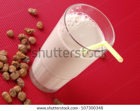 Horchata. Horchata is a drink, made with the juice of tiger nuts and sugar.  Native from Valencia Ã¢Â?Â? Spain, it is a refreshing drink, often accompanied with long thin buns called Ã¢Â?Â?fartonsÃ¢Â?Â�.
