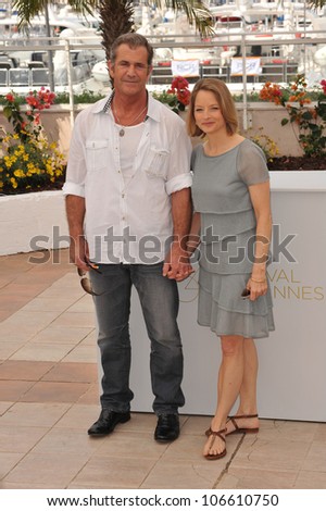 CANNES, FRANCE - MAY 18, 2011: Mel Gibson & Jodie Foster at the photocall for their movie \