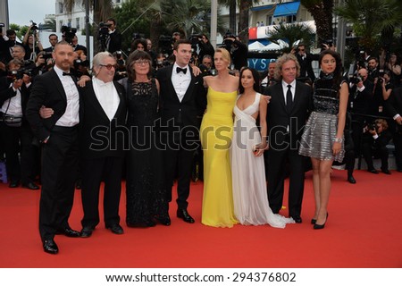 CANNES, FRANCE - MAY 14, 2015: Mad Max: Fury Road director Georges Miller & stars Nicholas Hoult,Charlize Theron, Tom Hardy, Zoe Kravitz and Doug Mitchell  at premiere of \