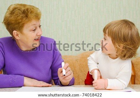 girl and grandma