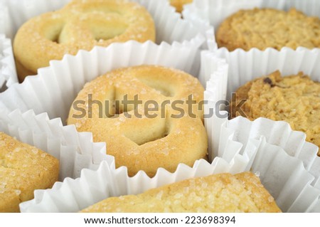 Several cakes in paper close up