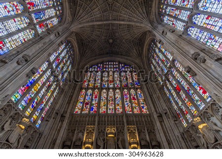 CAMBRIDGE, UK - JULY 24, 2015: Interior of King\'s college chapel in the University of Cambridge, England. It features the world\'s largest fan vault, constructed by master mason John Wastell.