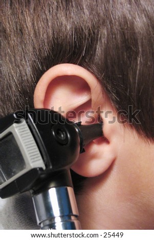 Pediatric ear exam, color version