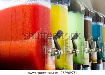 Making icy granita juice device, in many colors.
