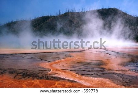Grand Prismatic Hot Spring and colorful mud flats in Yellowstone National Park, Wyoming
