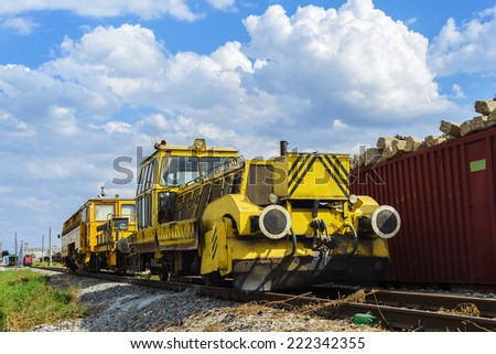 Repair and maintenance vehicle equipment for railway
