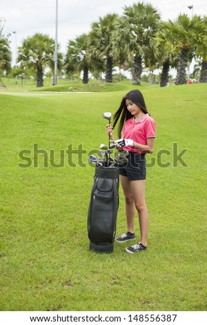 Golf player choose driver wedge