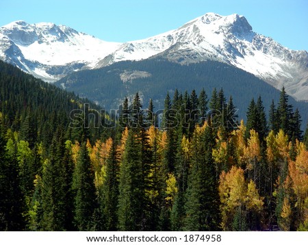 Changing colors in the Rocky Mountains during early Fall