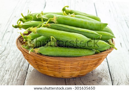 Bunch of biologic delicious green peas
