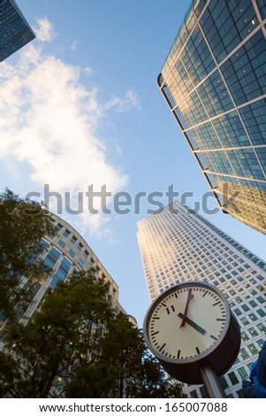 Clock in Canary Wharf in London\'s financial district, time in business concept