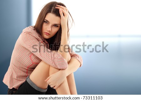 வேதனை   Stock-photo-depression-teen-girl-cried-lonely-in-empty-room-73311103
