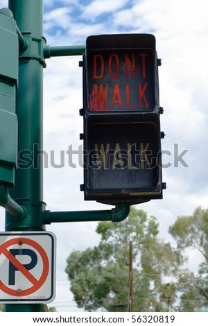 Don\'t Walk sign