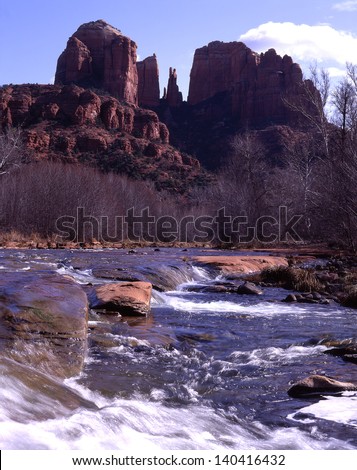 Sedona, Arizona, Famous vacation spot for the whole family/Sedona/Perfect place for mild weather, red rock formations, open spaces, water recreation sports, shopping, hiking and natures beauty.
