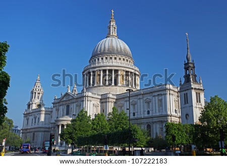 St. Paul\'s Cathedral in London