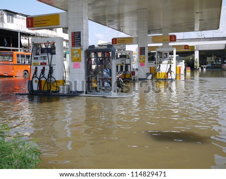 BANGKOK, THAILAND - OCT  25 - Thai flood hits Central of Thailand, overflow water in gas station on October 25, 2011 in Bangkok, Thailand