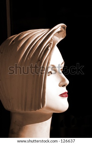 mannequin head shot