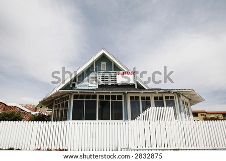Beachfront home for lease as home or retail