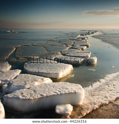 Ice blocks on the Northern sea near the north pole