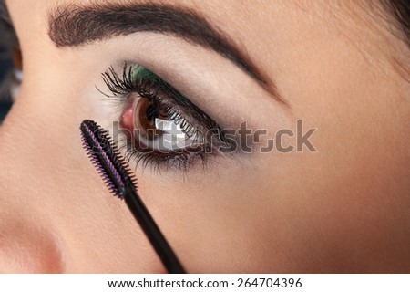 eyelash brush makeup