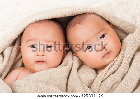 Twin baby, Japanese