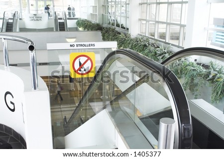 no strollers in escalator