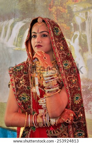 JAISALMER, INDIA - FEBRUARY 16: Unidentified woman takes part in Desert Festival on February 16, 2011 in Jaisalmer, India. Main purpose of this Festival is to display colorful culture of Rajasthan