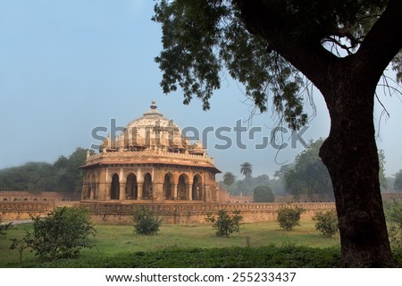 Isa Khan Niyazi tomb surrounded by garden at Humayun\'s Tomb complex, Delhi, India. It was the first garden-tomb on the Indian subcontinent.