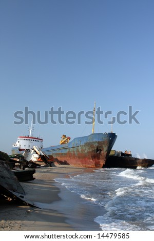 The vessel thrown out by a storm on seacoast