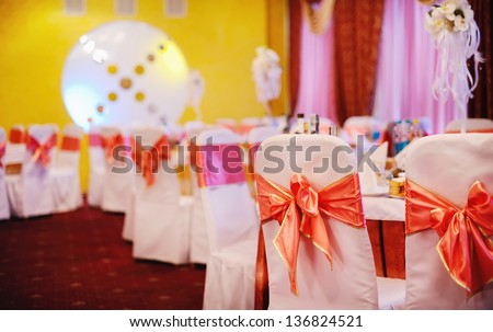 banquet in a restaurant, waits for guests