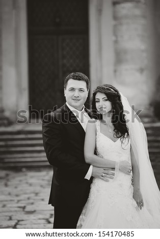 wedding portrait of a young couple, black and white