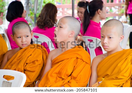 BANGKOK ,THAILAND - 9 JULY 2014 : Unknown young novice monks in Buddhism study project at Wat Rama 9 Kanchanapisek Buddhism temple