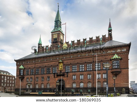 Copenhagen City Hall is situated on The City Hall Square in central Copenhagen.The current building was inaugurated in 1905