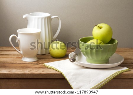 Still life with fresh green apples