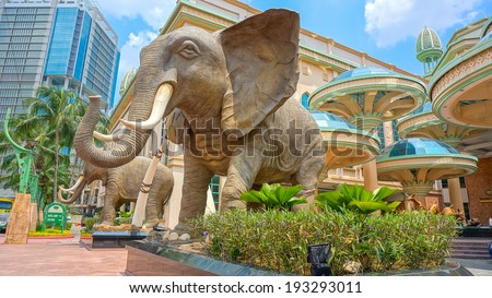 PETALING JAYA, MALAYSIA - 23 APRIL : Elephant statue near entrance of Royal palace Hotel at Sunway City on 23 April 2014. Royal Palace Hotel is the only one most exclusive hotel in Sunway City