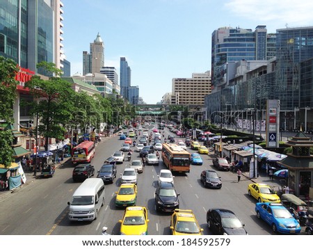 BANGKOK - MARCH 30: The big automobile jam on one of the central streets of Bangkok on 30 March 2014. The basic problem of the Asian megacities is the complicated traffic.