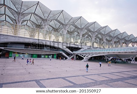 LISBON, PORTUGAL - SEPTEMBER 29, 2009: the station Estacao do Oriente with unidentified people  in Lisbon, Portugal. The station is designed by world famous architect Santiago Calatrava.