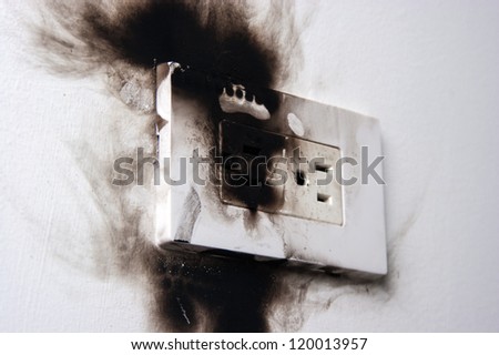 electrical failure in power outlet isolated