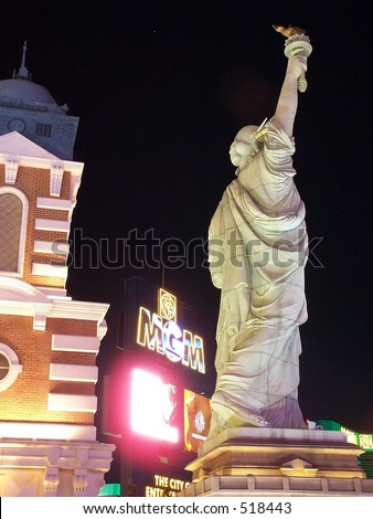 statue of liberty las vegas comparison. statue of liberty las vegas vs