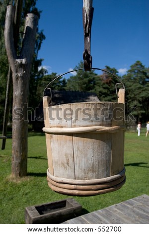 Wooden bucket