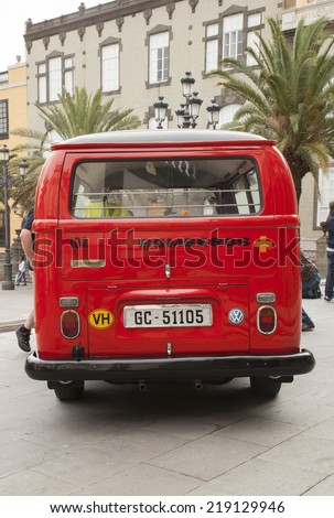 LAS PALMAS, SPAIN - MARCH 08, 2014: Vintage Volkswagen Van fireman car at exhibition.