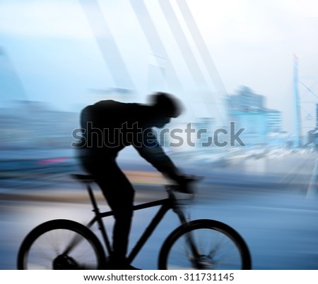 CYCLIST / CYCLING / CITY CYCLING
