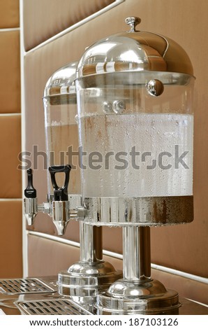 Cold water dispensers, water cooler